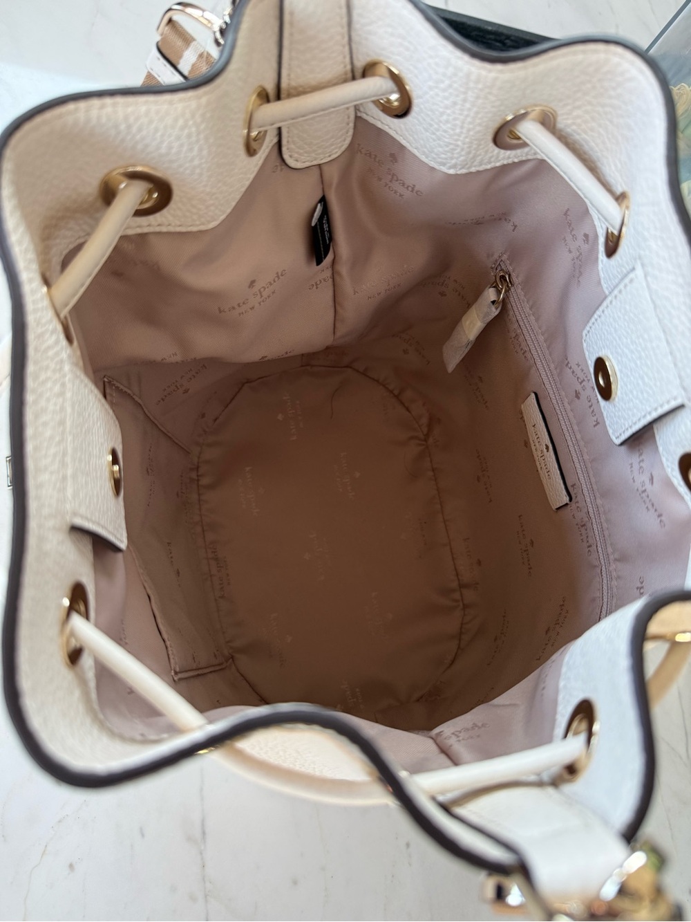 New Kate Spade Rosie Leather Large Bucket Bag Parchment - Picture 7 of 16